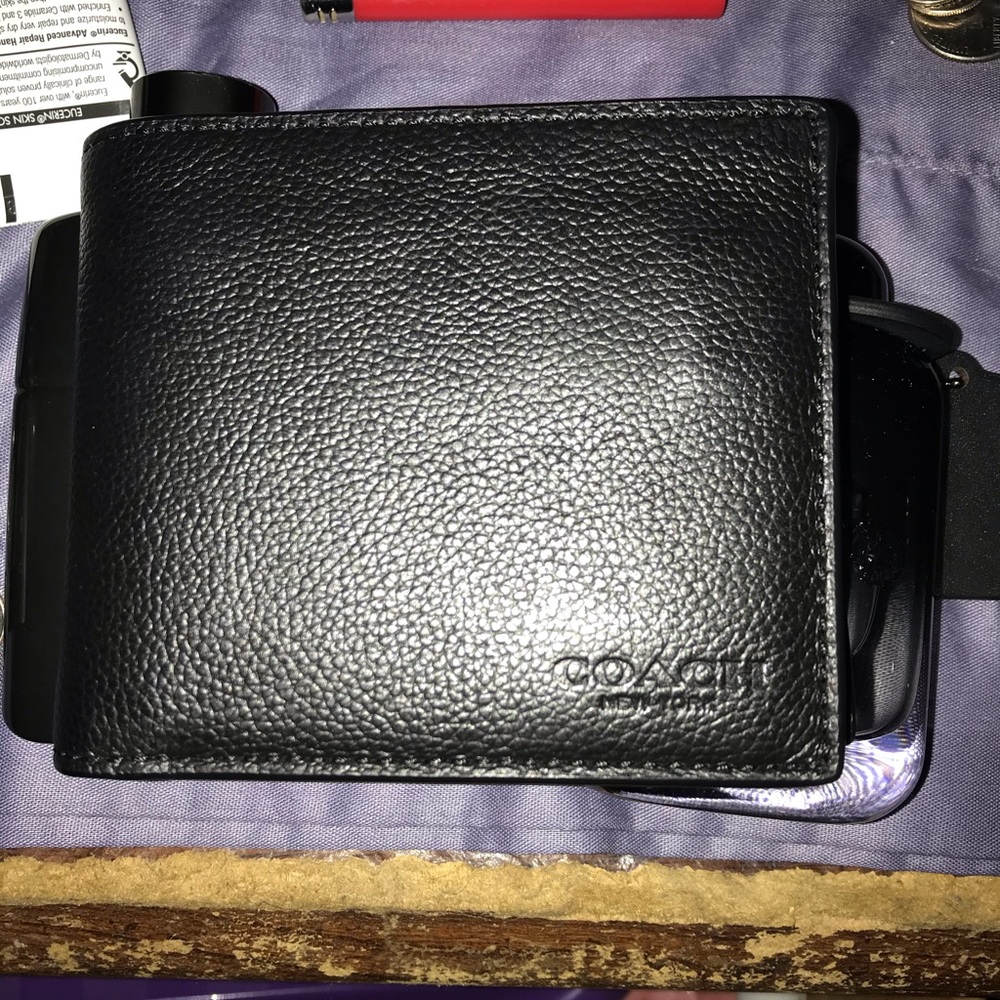 Coach leather wallet brand new from coach store